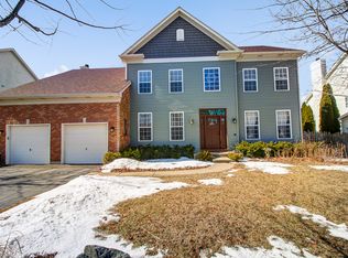 740 Majestic Dr, Algonquin, IL