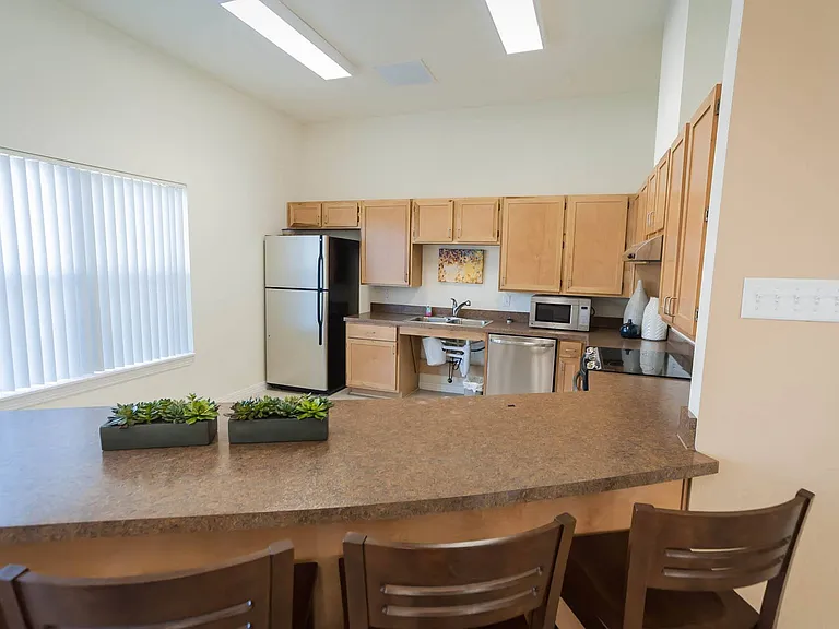 Silver Glen — Photo 10
