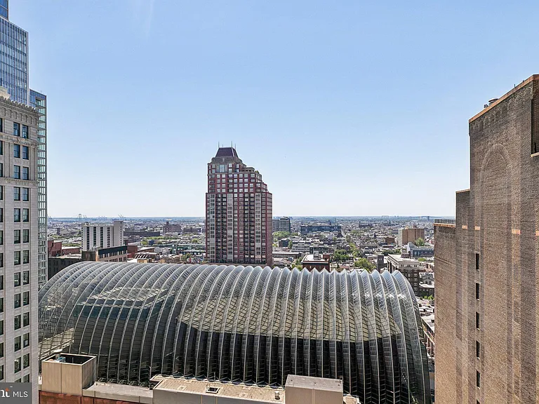 1420 Locust St #21M — Photo 8