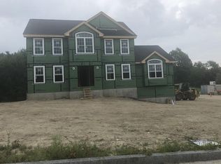 47 Honeybee Rd, Dracut, MA 01826