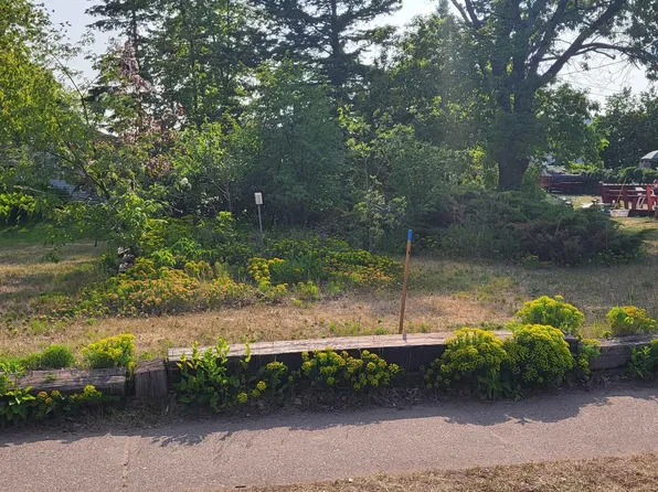 8XX S Lake Ave, Duluth, MN 55802