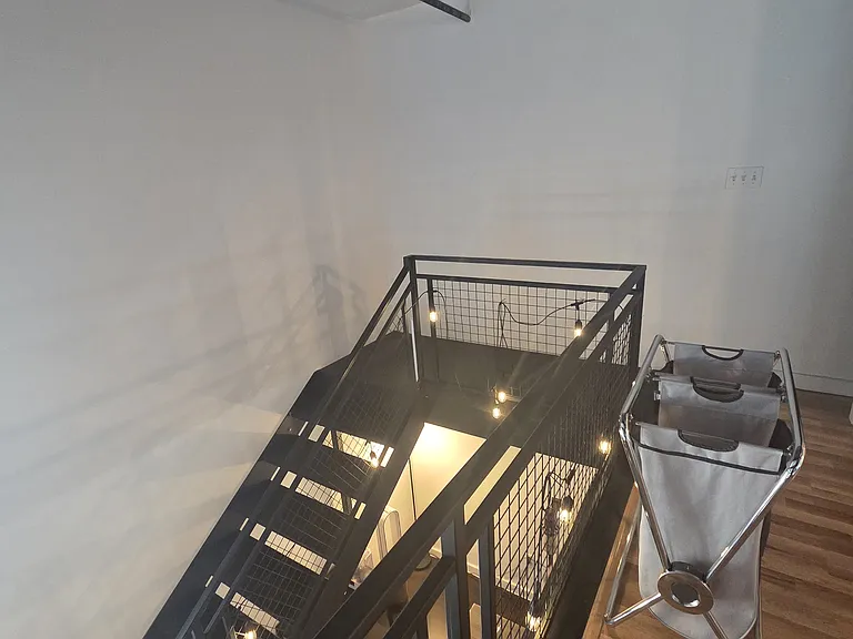 950 Broadway #23 — Photo 15