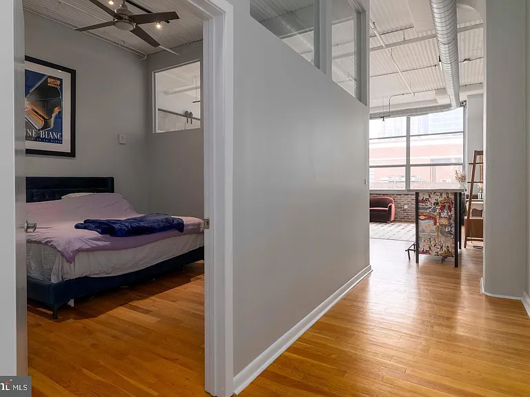 2200 Arch St #28-506-507 — Photo 33