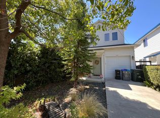 282 Fair Oaks Ave, Mountain View, CA 94040