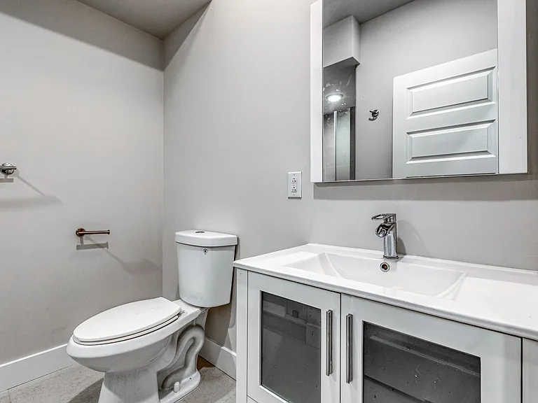 Brand New Luxury Apartments — Photo 39