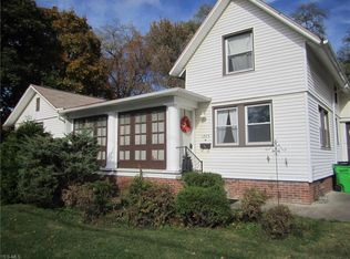 1295 Broadway Ave, Bedford, OH 44146