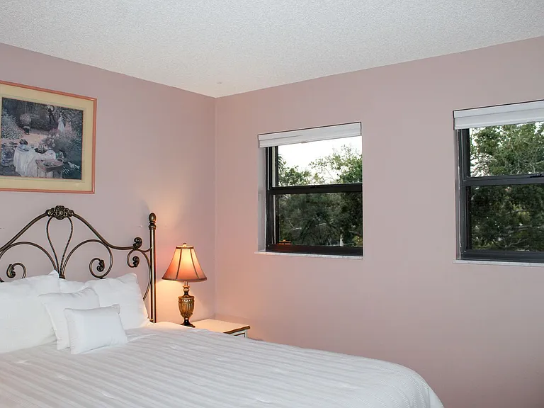 3939 Ocean Dr — Photo 7