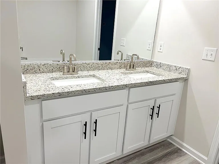 4141 Oakwood Terrace Ct — Photo 21