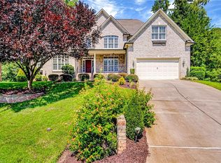 2540 N Beech Ln, Greensboro, NC 27455