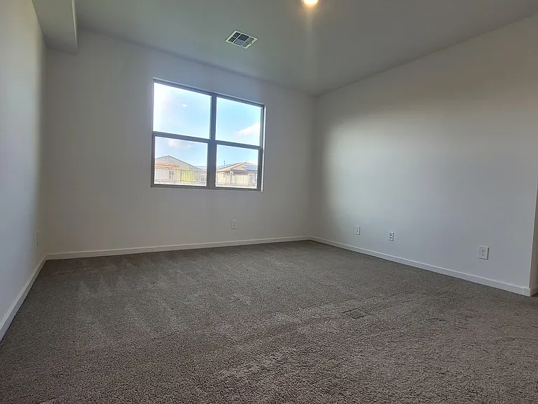 15998 W Smoketree Dr — Photo 25