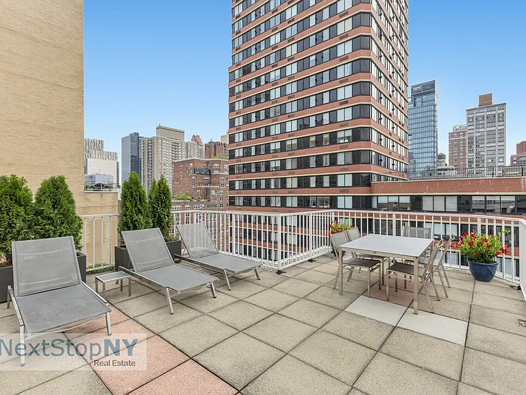 333 E 75th St #11J — Photo 8