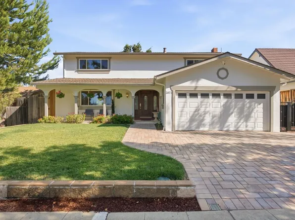 2073 Yosemite Dr, Milpitas, CA 95035