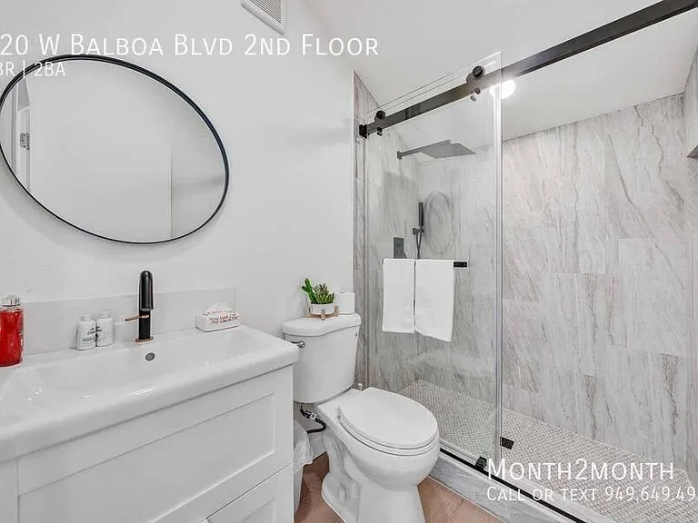 920 W Balboa Blvd #2 — Photo 15