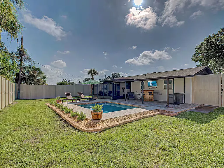 110 Marlin Rd — Photo 1