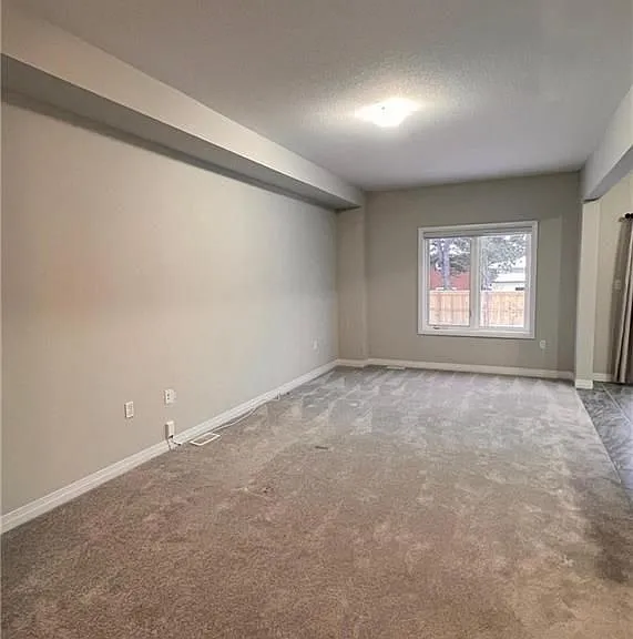 520 Grey St #7 — Photo 7