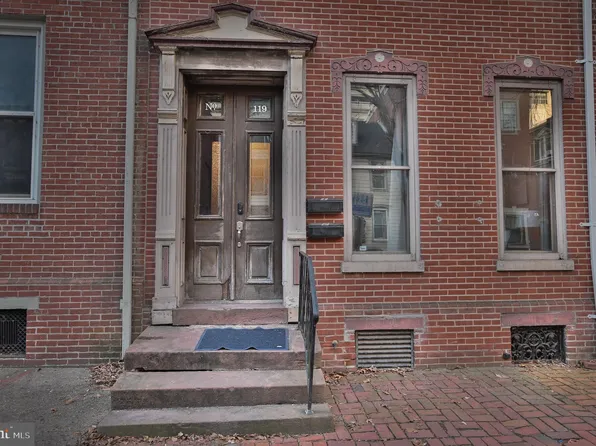 119 Locust St, Harrisburg, PA 17101