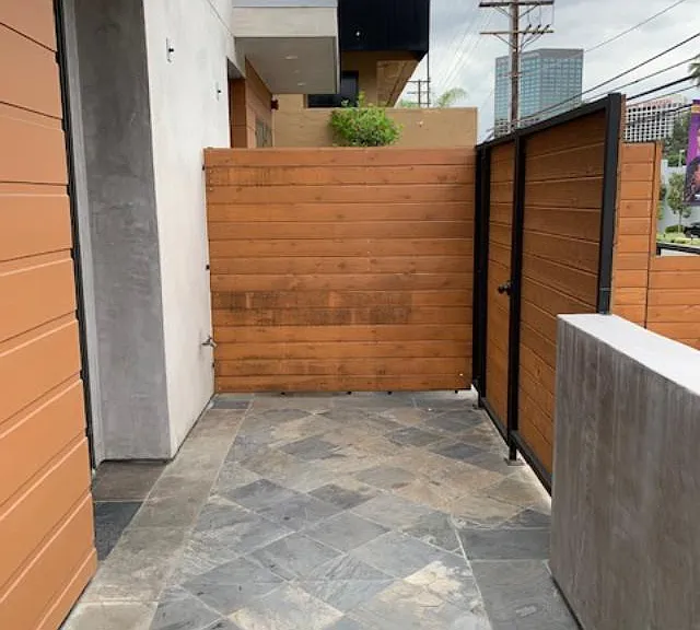3521 Cahuenga Blvd W — Photo 20