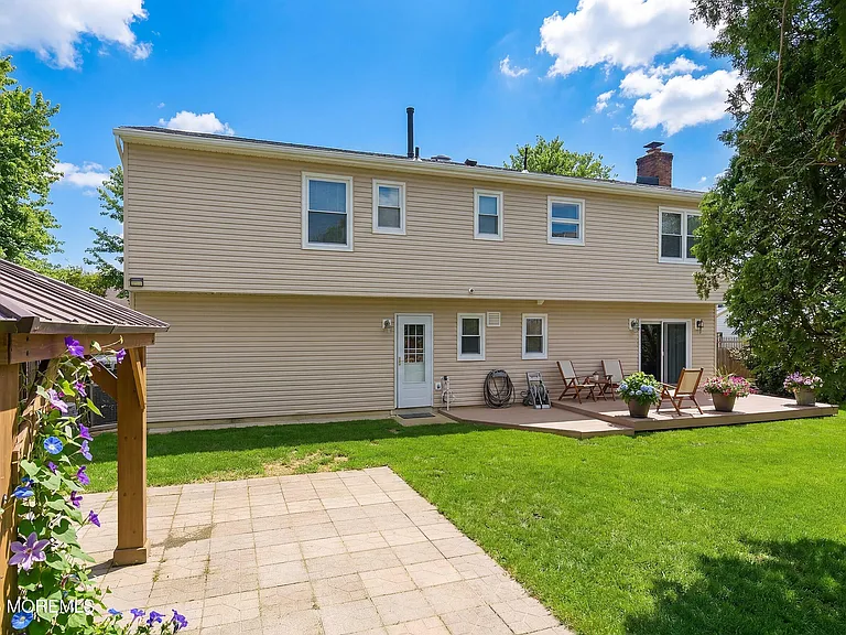 15 Bristlecone Dr — Photo 41