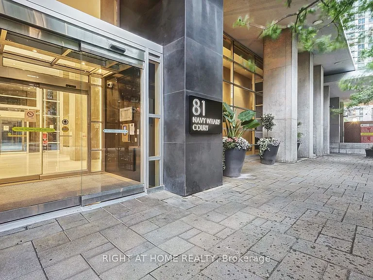 81 Navy Wharf Ct #2316 — Photo 3