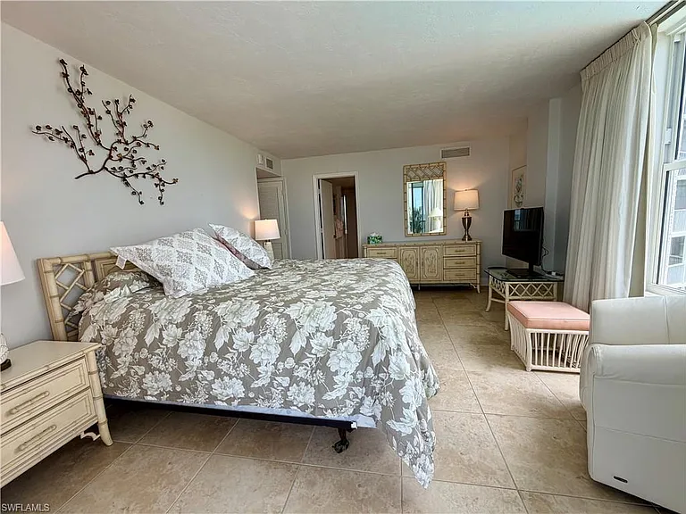 10701 Gulf Shore Dr #401 — Photo 17