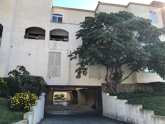 2nd image of 1223 Huntington Dr