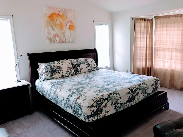 Main bedroom - pic 2