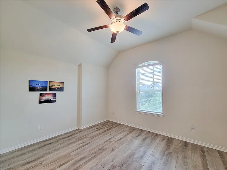 28638 Monarch Cliffs Dr — Photo 37