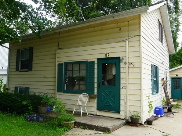 213 Linwood Ave, Ottawa, IL 61350