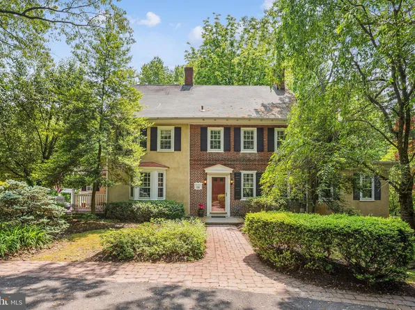 301 Creek Rd, Moorestown, NJ 08057