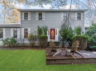 2 Gentry Farm Dr, Coventry, RI 02816