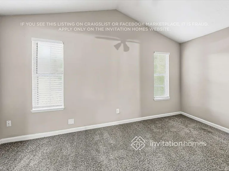 3813 Willow Tree Cir — Photo 11