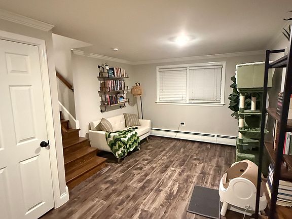 5th image of 28 Glendale Dr