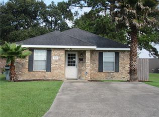 3221 1st Ave, Lake Charles, LA 70601