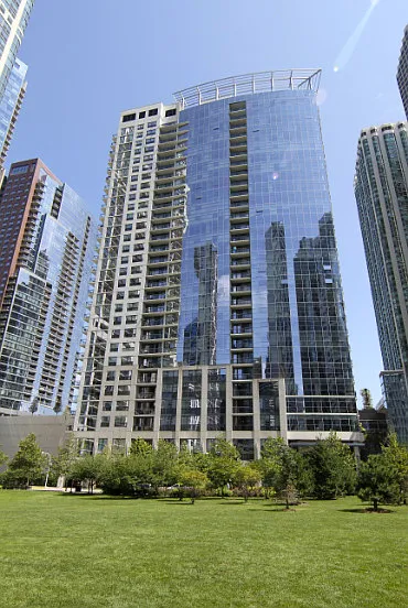 201 N Westshore Dr #1503 — Photo 1