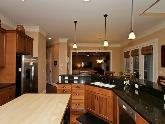 5th image of 114 Anderson Farm Ct