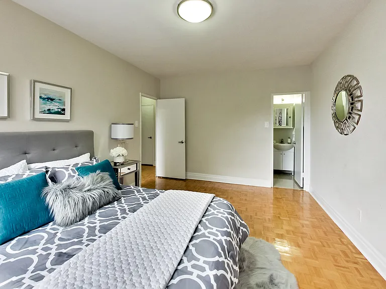 42 Glen Elm Ave #206 — Photo 65