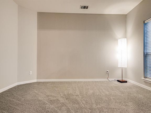 4th image of 1312 Pecan Valley Dr
