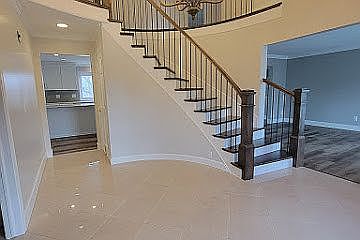 5th image of 2839 Portage Trail Dr