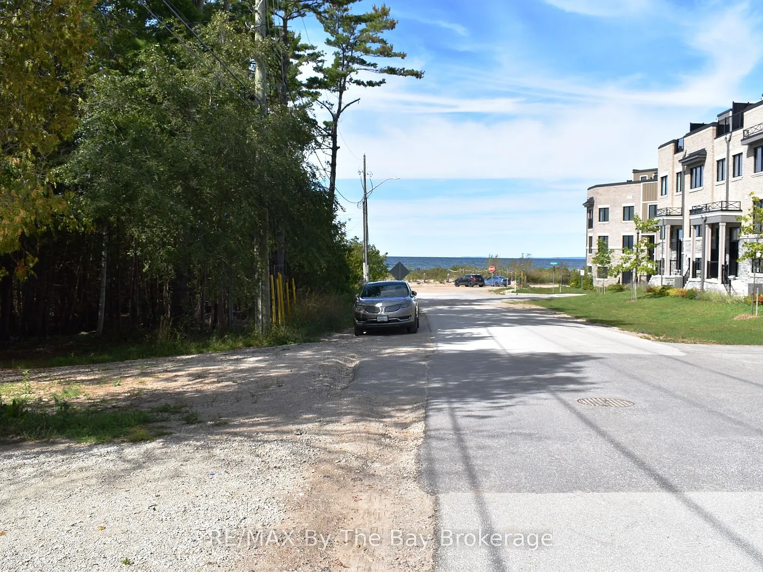 3 bed, $2,600 — Photo 2