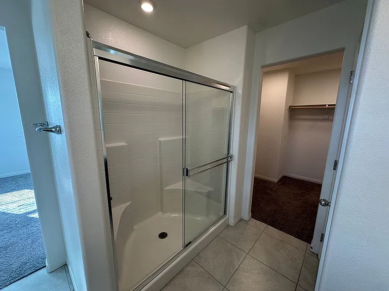 1132 Heliodor Ave — Photo 33