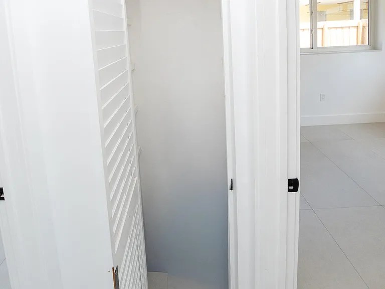 2160 SW 16th Ct — Photo 33