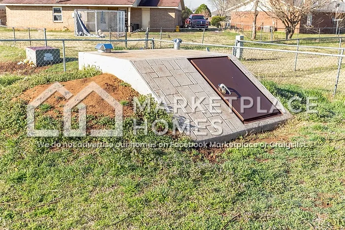 404 E Texas Dr — Photo 22
