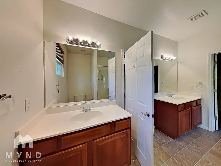 1868 Resistol Dr — Photo 13