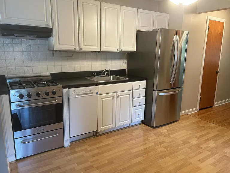8043 Lake St #1 — Photo 2