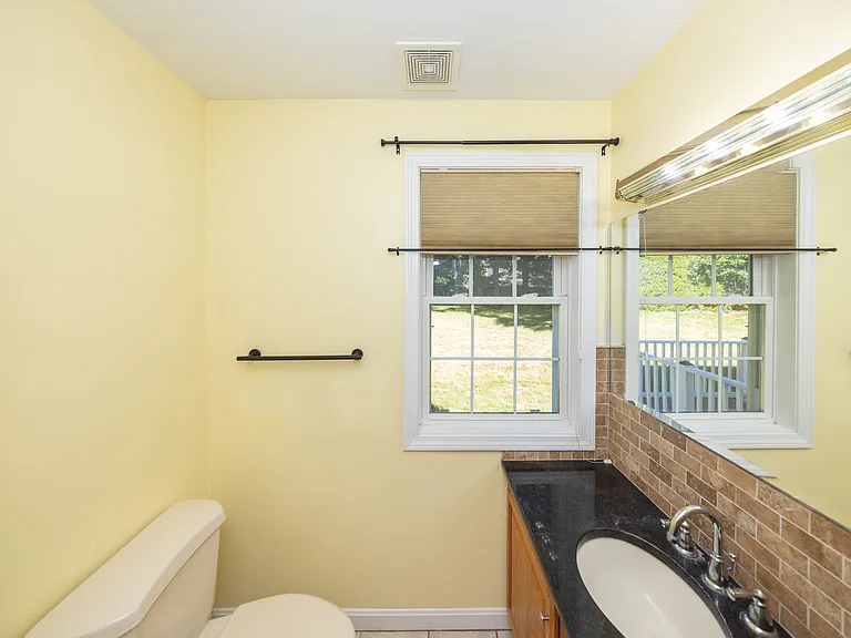 469 Walnut St — Photo 28