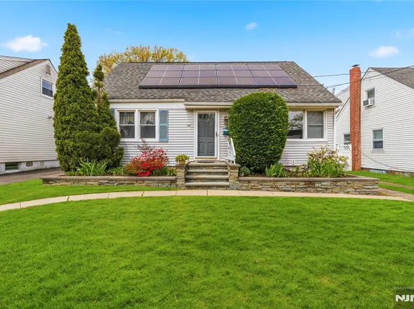 743 Coles St, Maywood, NJ 07607