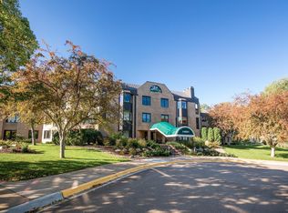14601 Atrium Way APT 313, Minnetonka, MN 55345