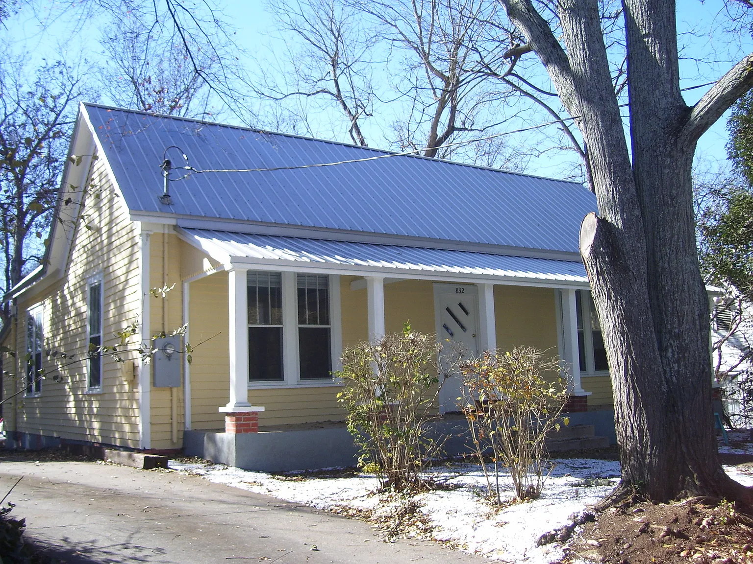 3 bed, 1355 sqft, $3,000 — Photo 1