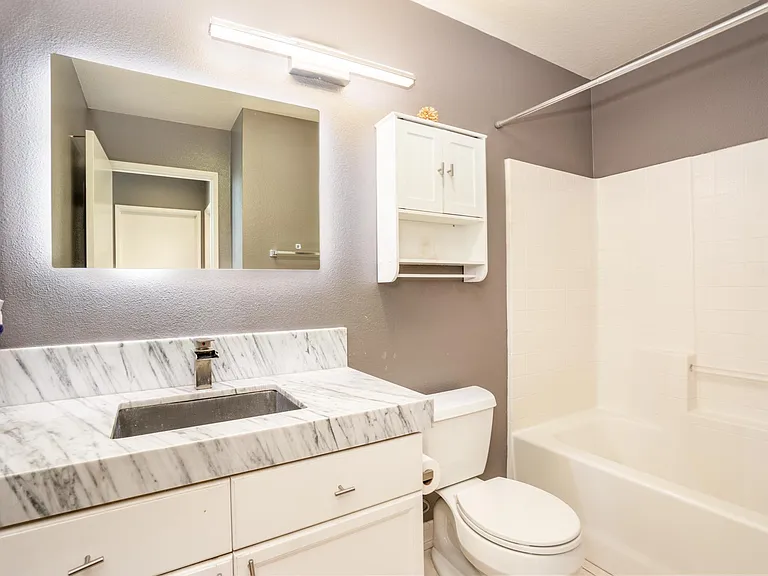 3424 E Lambeth Ct #B — Photo 10