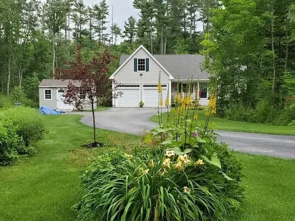 29 Crossing Brook Drive, Buxton, ME 04093